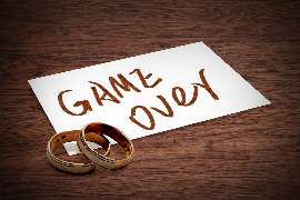 标题:女人出轨后男人要怎样挽回? 标题:女人出轨后男人要怎样挽回?